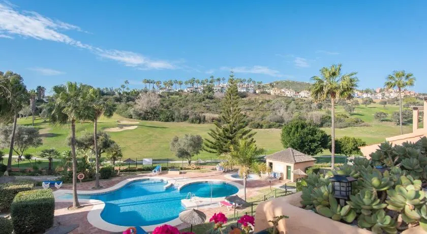 1 Penthouse golf & pool view in Duquesa Manilva - Image 1
