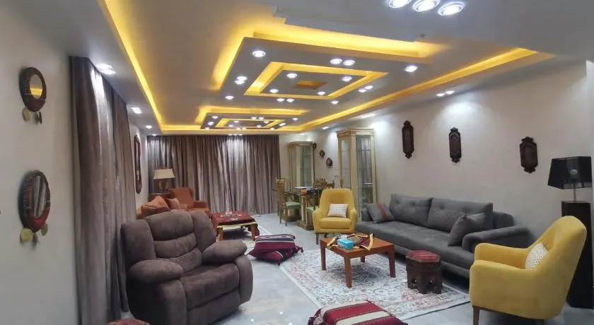 Porto El Sokhna Sea view 5 bed room Villa - Image 1