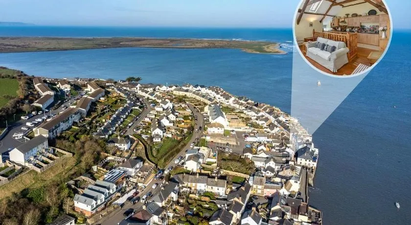 2 Bed in Bideford oc-77915 - Image 1