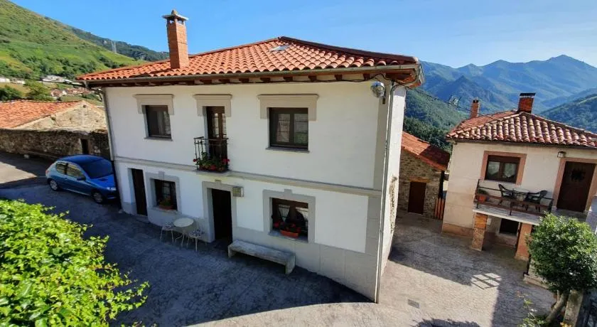 Casa Amparo - Image 1