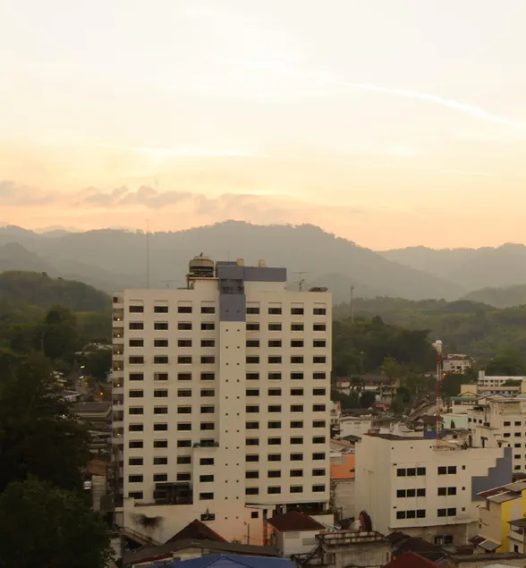 Betong Merlin Hotel - Image 1