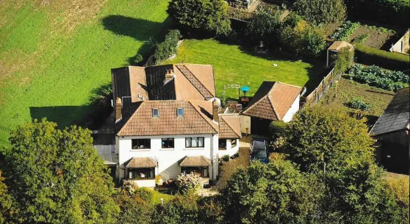 WILLOW RIDGE - a large country house with 3 rental rooms - Image 1