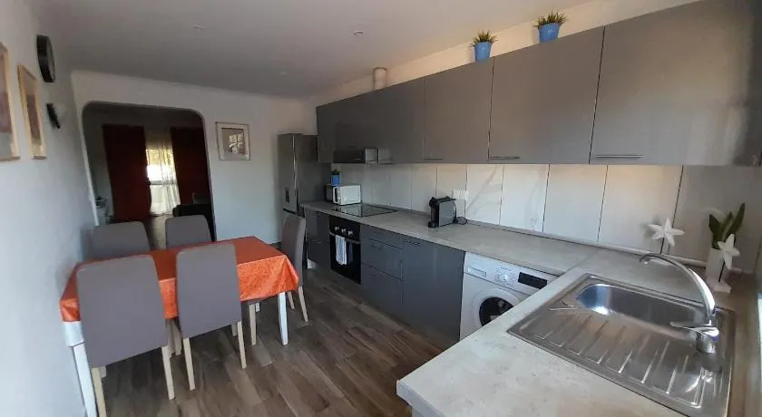 Casa no Campo - Image 1