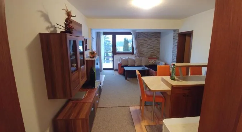 Lux - Apartment Snow Oasis - Image 1