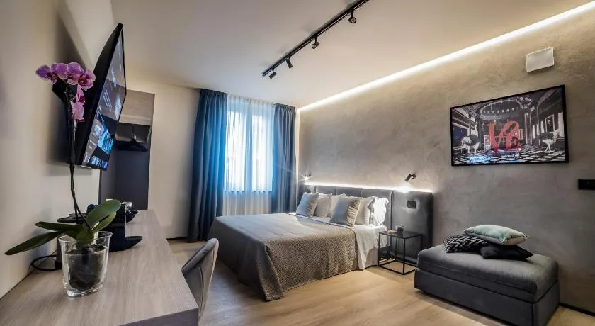 Corso 84 Luxury Suites - Image 1