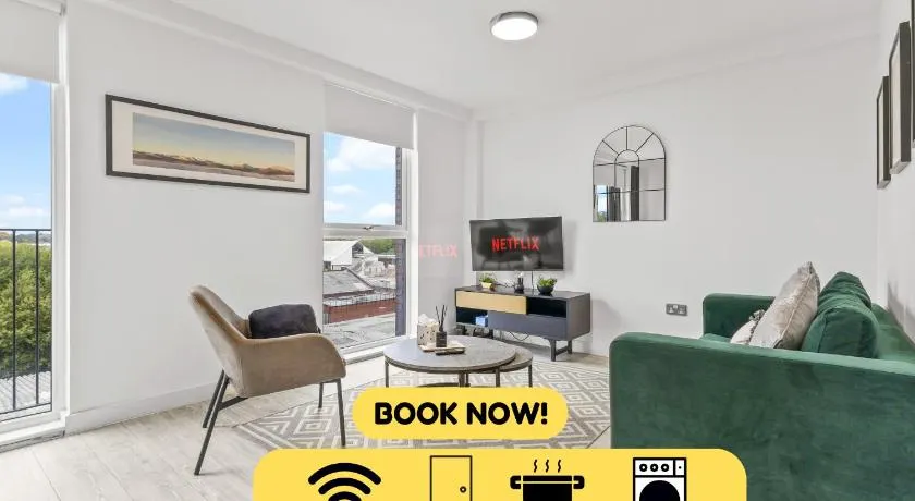 Modern 2BR Urban Nest In Salford, Manchester for 4 - Image 1