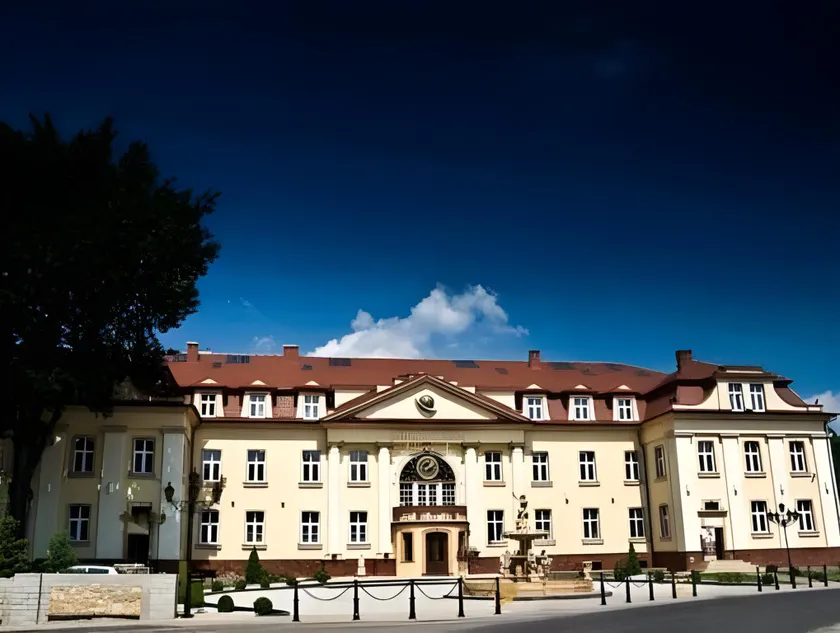 Pałac Saturna - Image 1