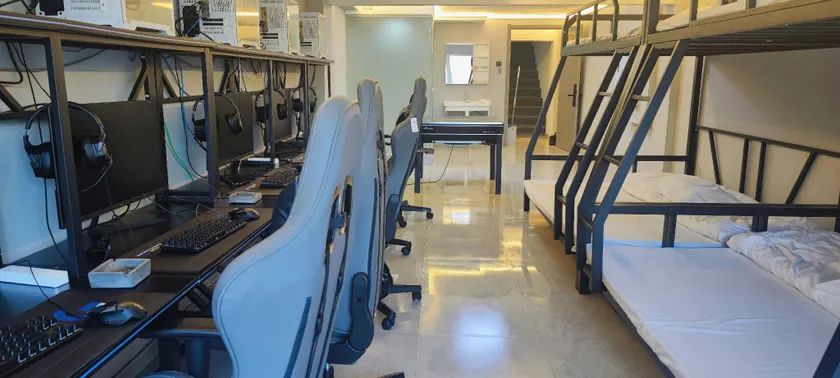 Future e-sports hotel - Image 1