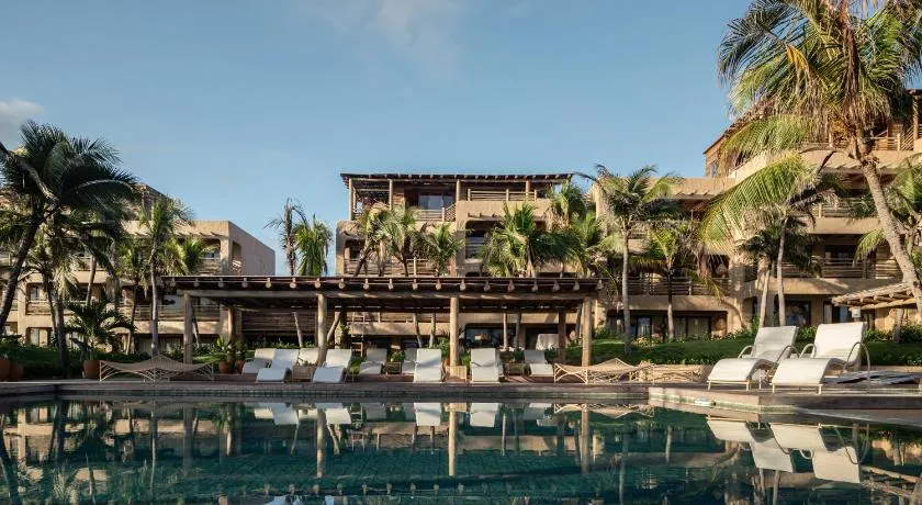Aqua de Mar Condo Hotel - Image 1