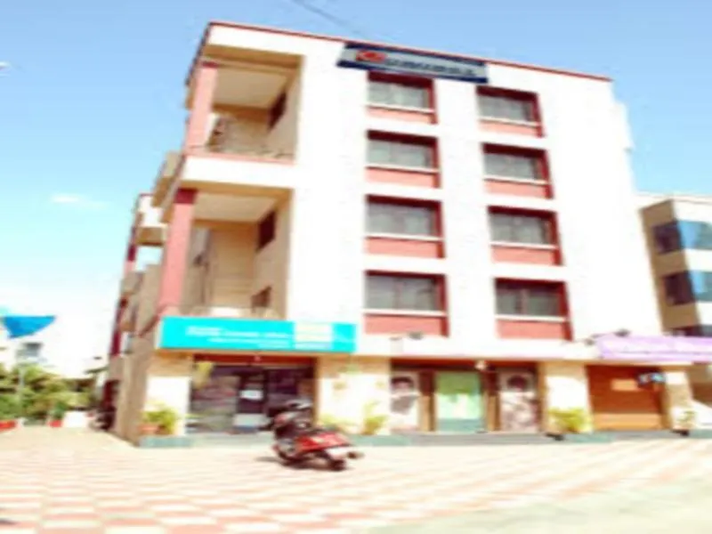Coronet Luxurious Apartment - Image 1