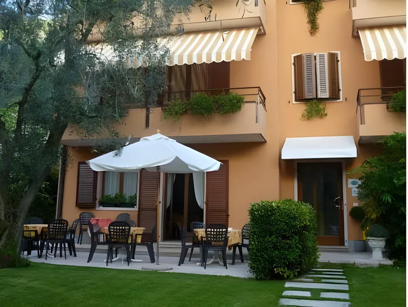 Hotel Villa Nadia - Image 1