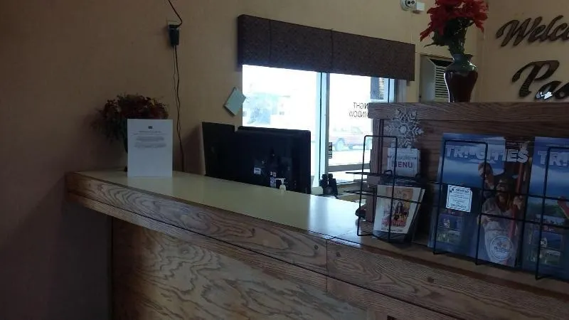 Loyalty Inn Pasco - Image 1