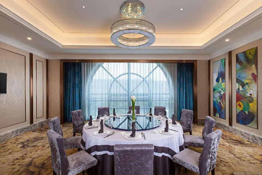 Ramada by Wyndham Taixing - Image 1