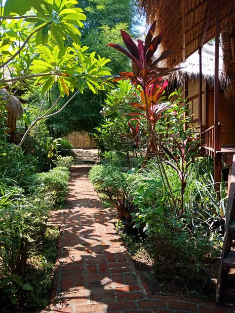Shibui Garden Bungalows and Restaurant - Image 1