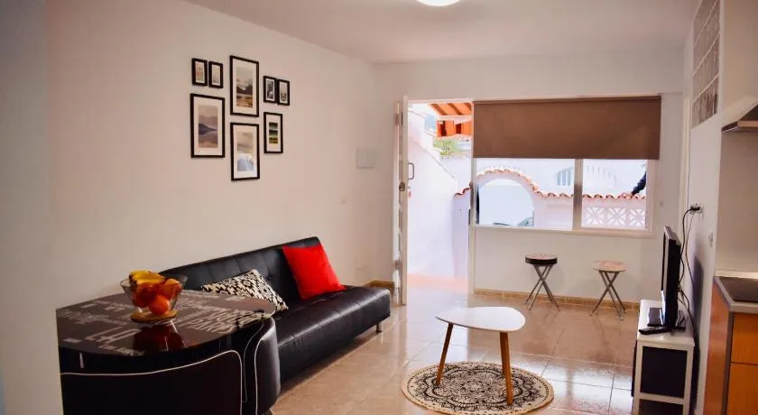 Sunset house - Image 1