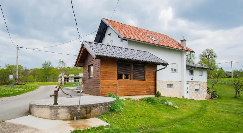 Apartments for families with children Lipovaca, Plitvice - 19450 - Image 1