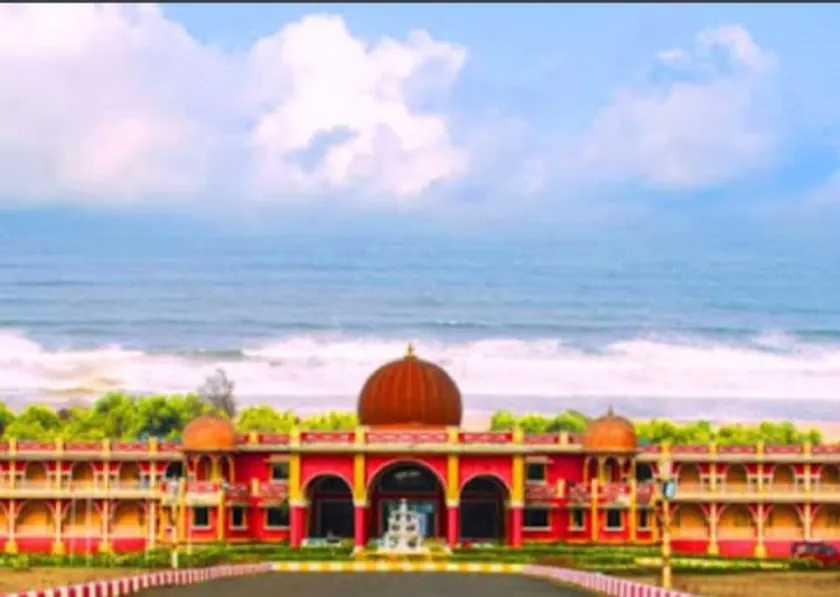 Shiv Sagar Palace,Ganpatipule - Image 1