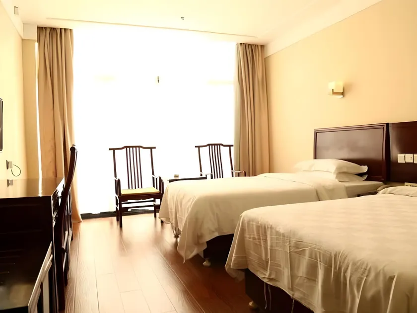 GreenTree Inn AnHui HuangShan She County HuiZhou Ancient City Middle HuangShan Road Business Hotel - Image 1