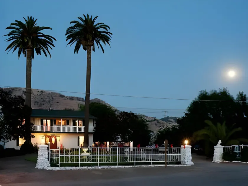 The Parks Inn - Image 1