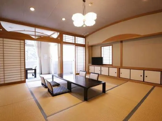 Kanagi Kanko Hotel - Image 1