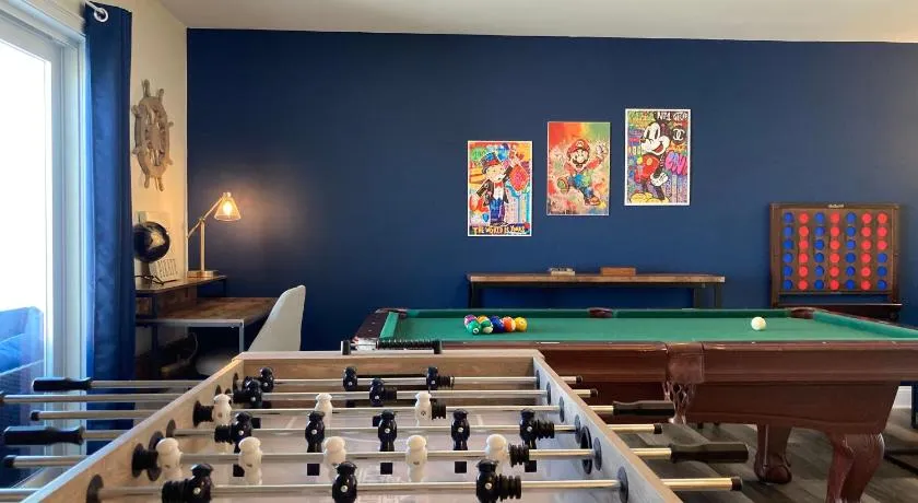 Fun Game Room Steps to Beach 2 Level Lux Condo - Image 1