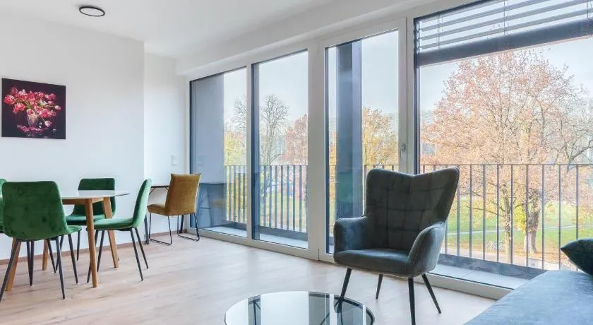 RIVERSIDE APARTMENTS Premium Living with great view - Image 1