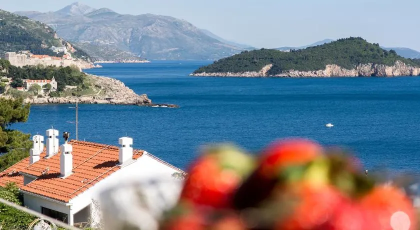 \"Apartamento SIETE\" con impresionantes vistas al mar - Image 1