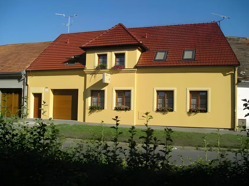 Alva Pension 1 - Image 1