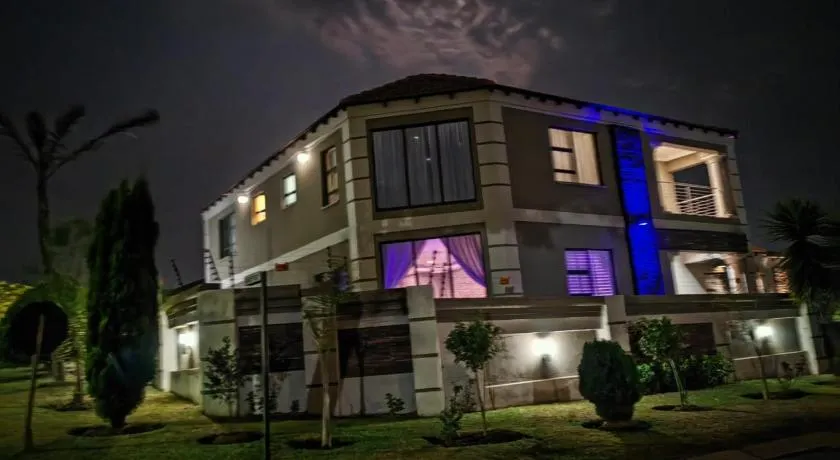 XLA Home Guest house - Image 1