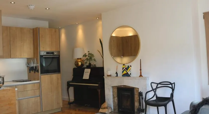 Cowper Ground Floor Apartment - Image 1