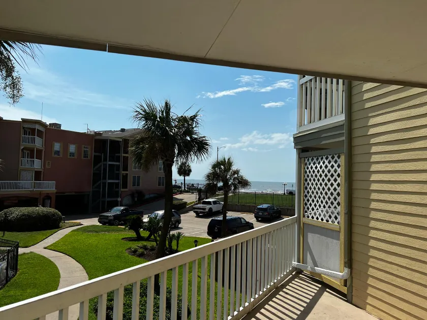 Victorian Condo #9227 - Image 1
