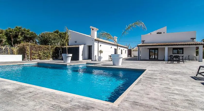 Casa La Vuelta - Image 1