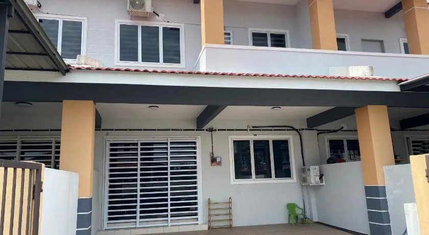 Azman Homestay - Image 1