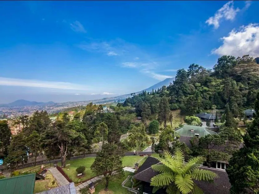 Puncak Pass Resort - Image 1