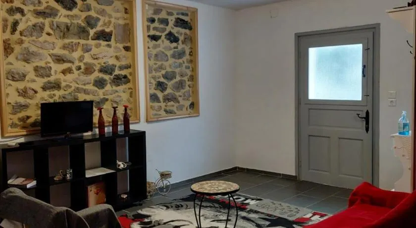 Simbas House - Image 1