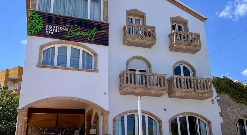 Botanico Boutique Suites - Image 1