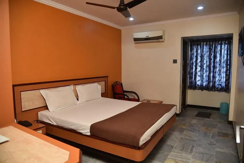 Hotel chela - Image 1