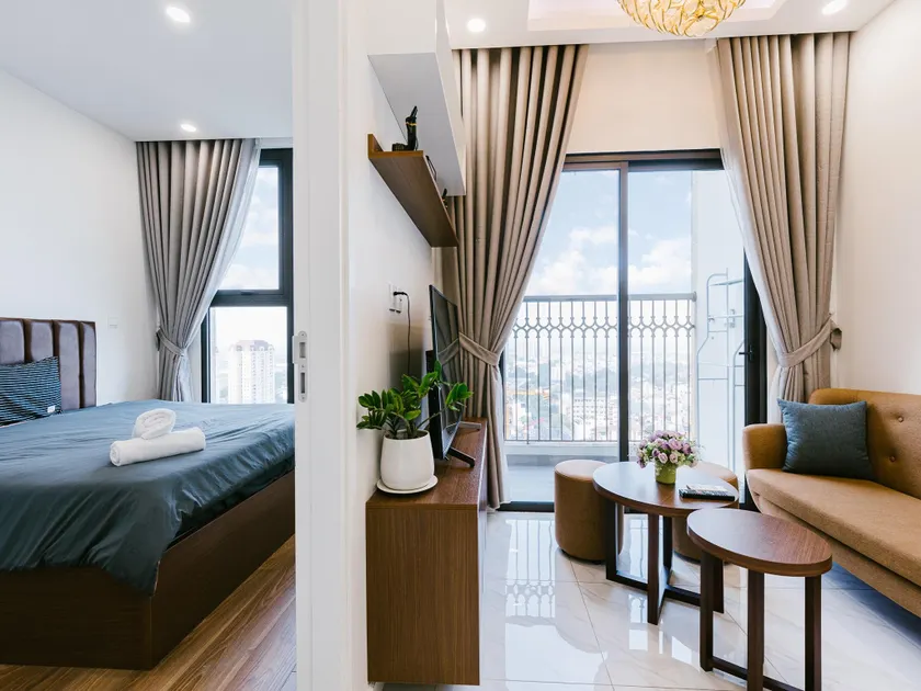 Muse Hanoi Lake View Luxury Apartment - D' Eldorado - Image 1
