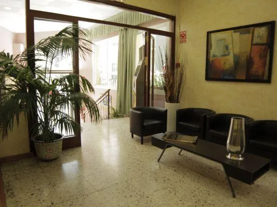 Hotel Proa-Astor - Image 1