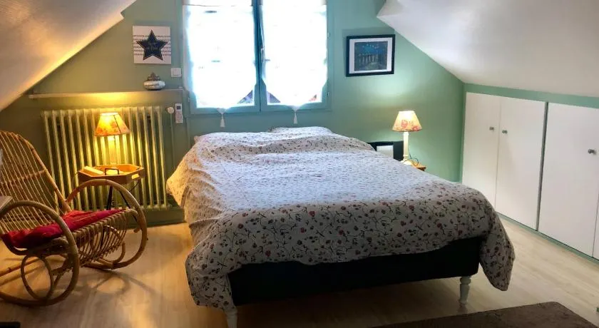 Chambre double avec salle de bain privative - Image 1