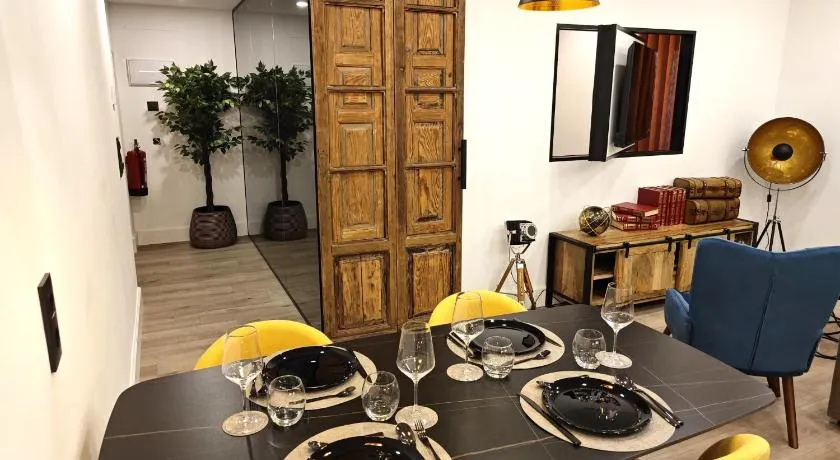 La Parada del Rey - Luxury Suites - Image 1