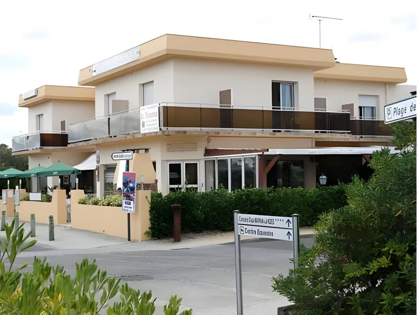 Hôtel Le Plaisance - Image 1