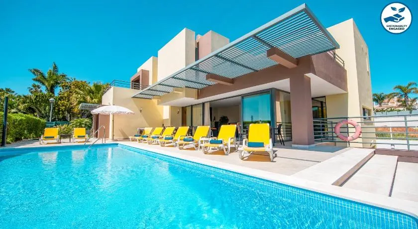 Villa Bahamas - Jacuzzi e piscina aquecível em Armação de Pêra - Image 1