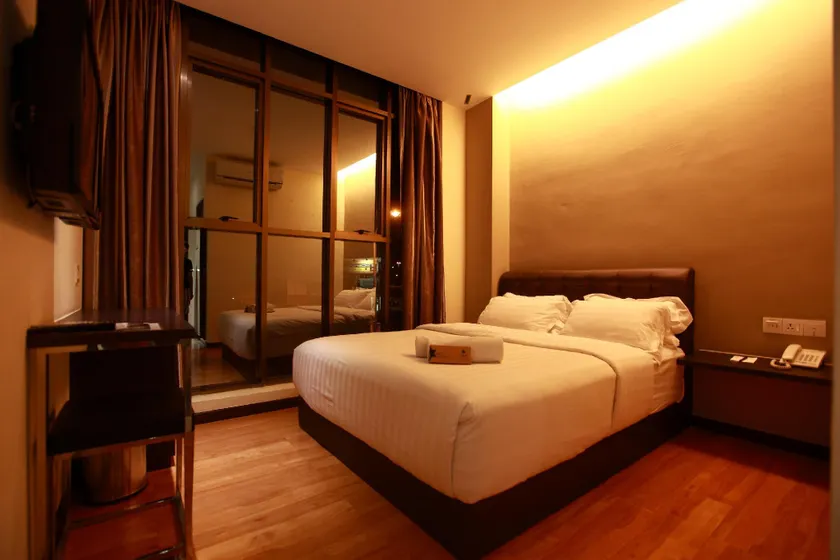 Starz Hotel - Image 1