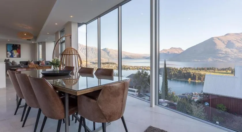 Views on Edinburgh, a Relax it's Done luxury holiday home - Image 1