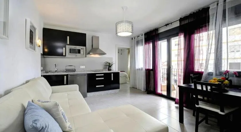 Apartamentos Villa Serali Parking Gratis - Image 1