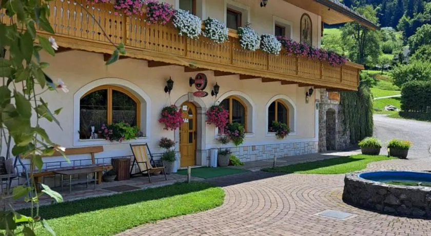 Guest House Kveder - Image 1