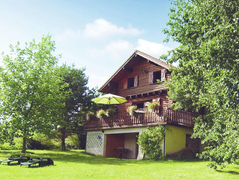 Cozy Chalet with Breathtaking Views in Hommert - Image 1