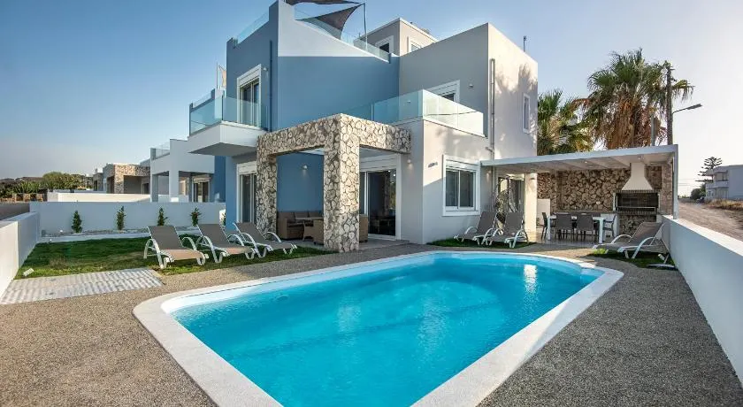 Tamaris Villa with heated pool - Image 1