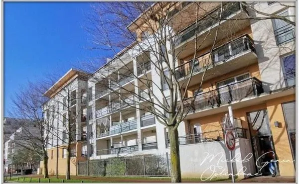 Appartement T3 6min a pied Gare RER A - Cinema - Image 1